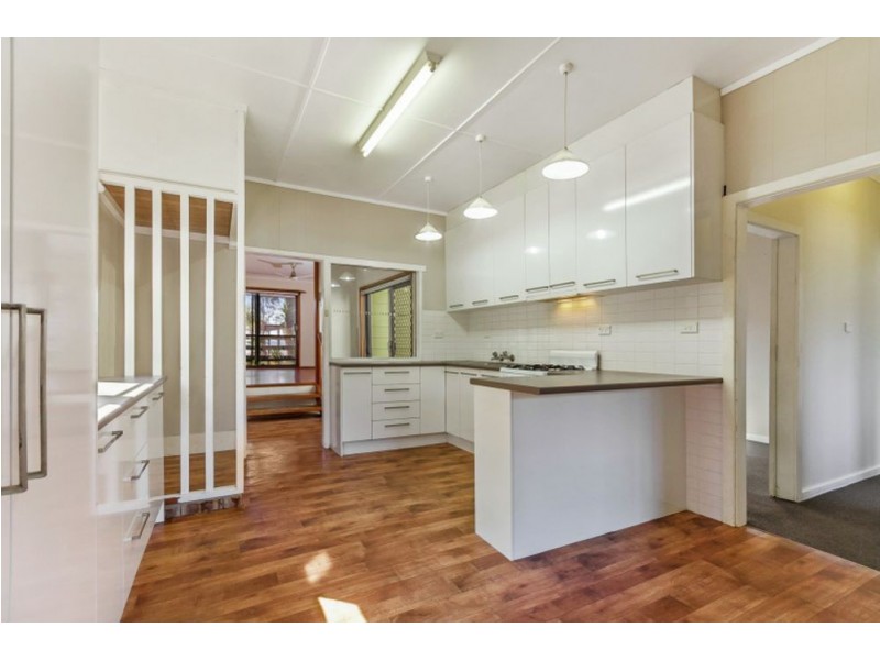 208 Geoffrey Rd, Chittaway Point NSW 2261