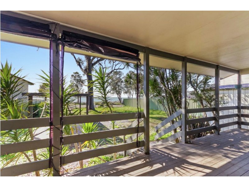 208 Geoffrey Rd, Chittaway Point NSW 2261