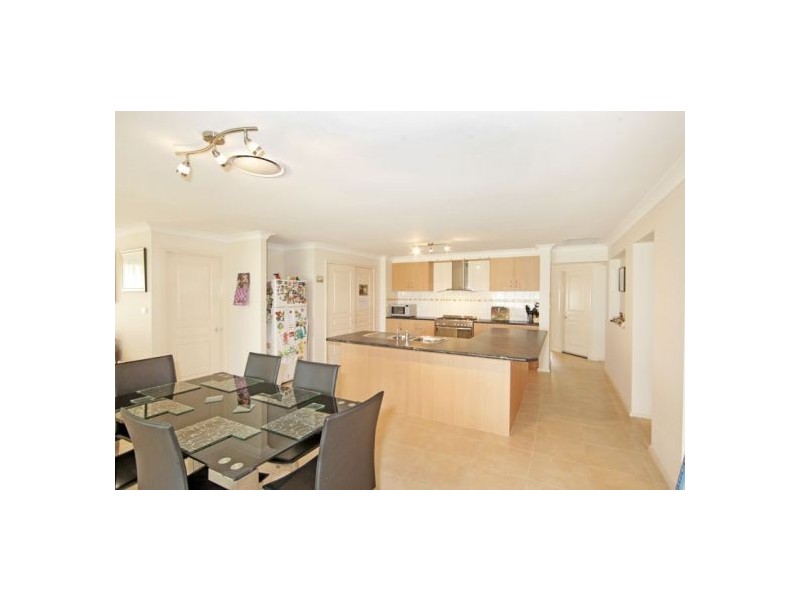 39 Piper Drive, Hamlyn Terrace NSW 2259