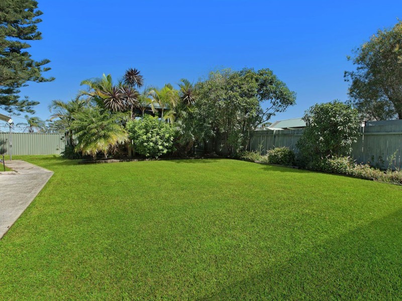 95 Tuggerawong Road, Wyongah NSW 2259