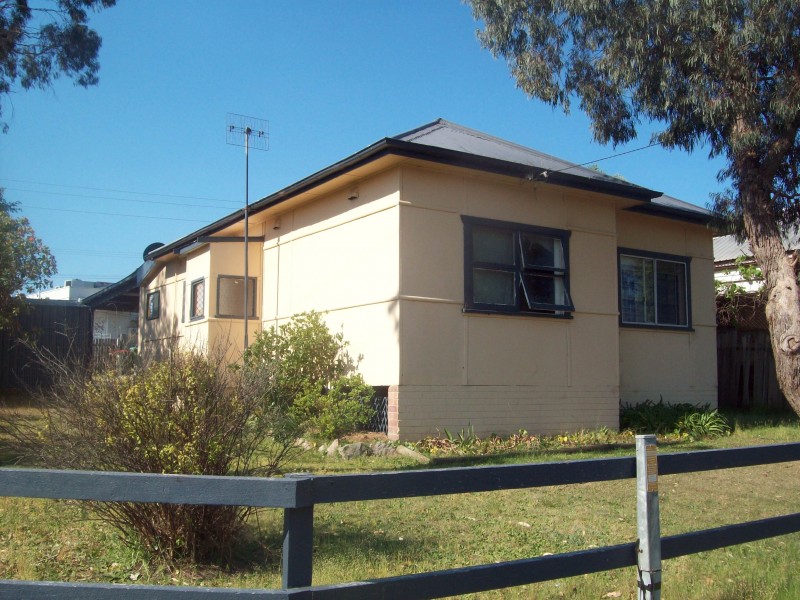 33 Mary Street, Gorokan NSW 2263