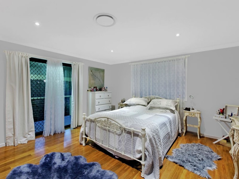 124 Bloomfield Road, Jilliby NSW 2259