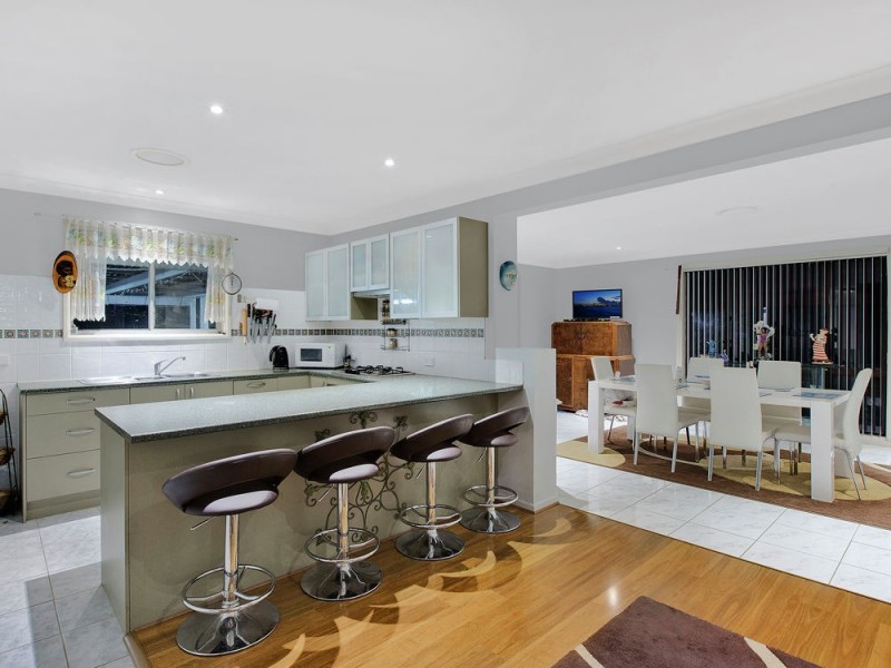 124 Bloomfield Road, Jilliby NSW 2259