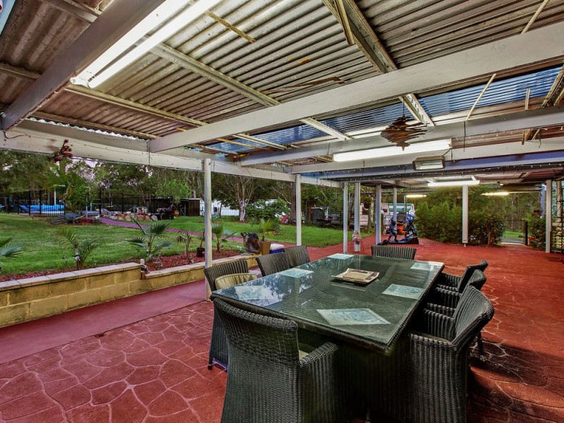 124 Bloomfield Road, Jilliby NSW 2259