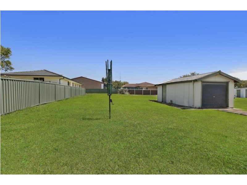 30 Manuka Parade, Gorokan NSW 2263