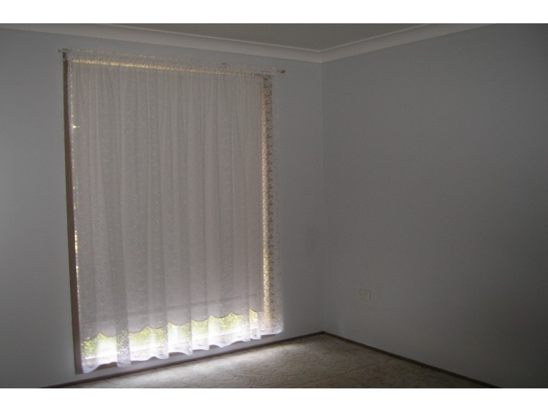 8 Crowe Street, Lake Haven NSW 2263