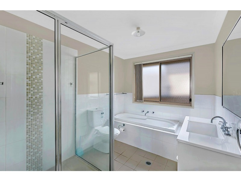 5 Voyager Street, Wadalba NSW 2259