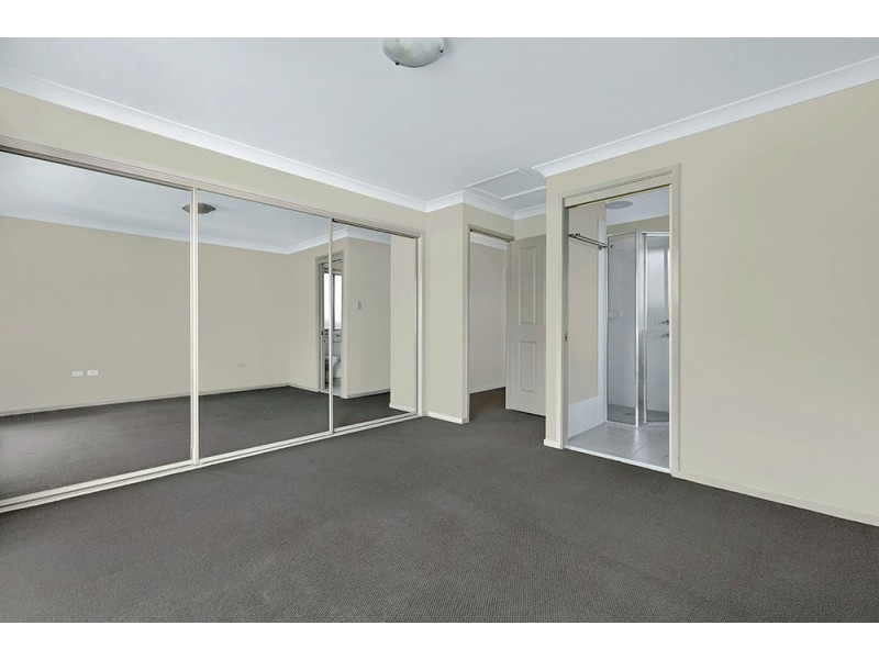 5 Voyager Street, Wadalba NSW 2259