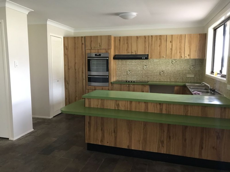 6 Hillsdale Close, Lake Haven NSW 2263