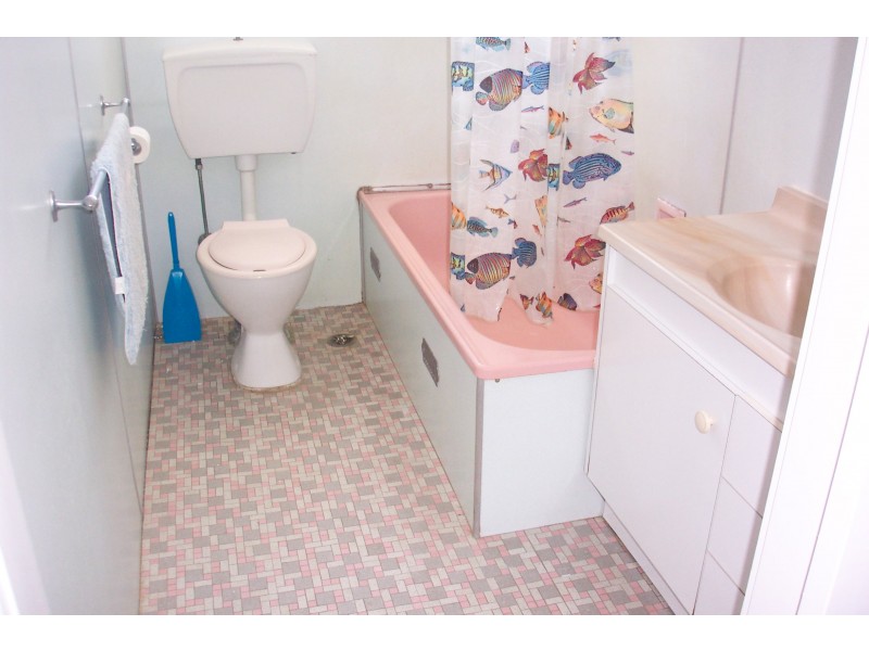 9 Mary Street, Gorokan NSW 2263