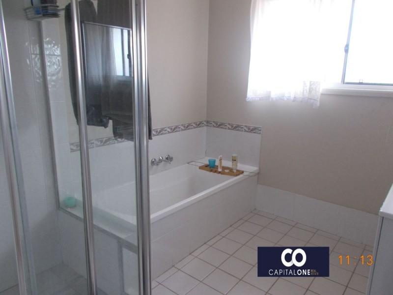 1/2 Fauna Place, Watanobbi NSW 2259