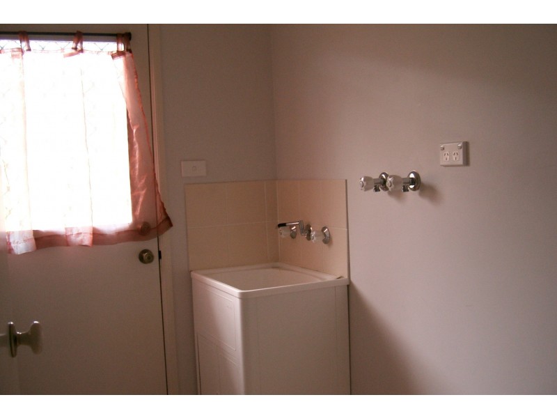 11 WATERHEN Close, Blue Haven NSW 2262