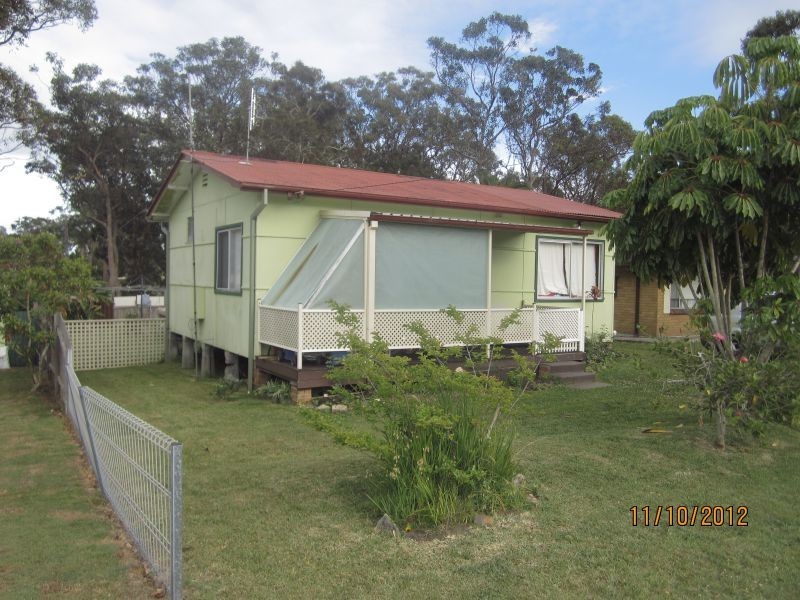 16 Banksia Close, Canton Beach NSW 2263