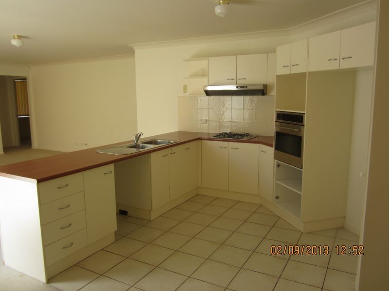 11 Foxtail Crescent, Woongarrah NSW 2259