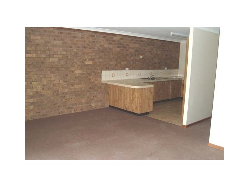 2/40 Boyce Avenue, Wyong NSW 2259