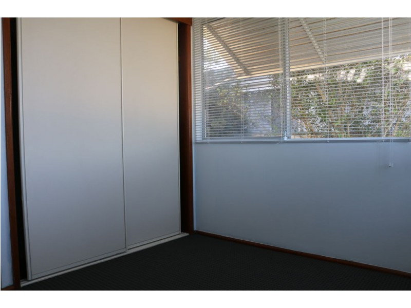 11 Koorana Avenue, Gorokan NSW 2263