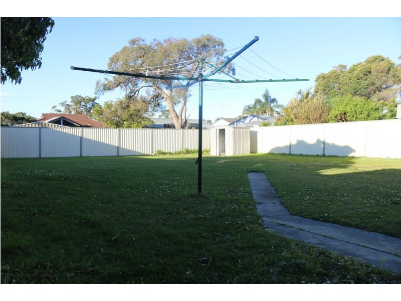 11 Koorana Avenue, Gorokan NSW 2263