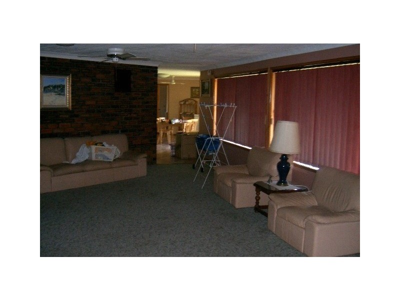 1 VIRGINIA RD, Warnervale NSW 2259