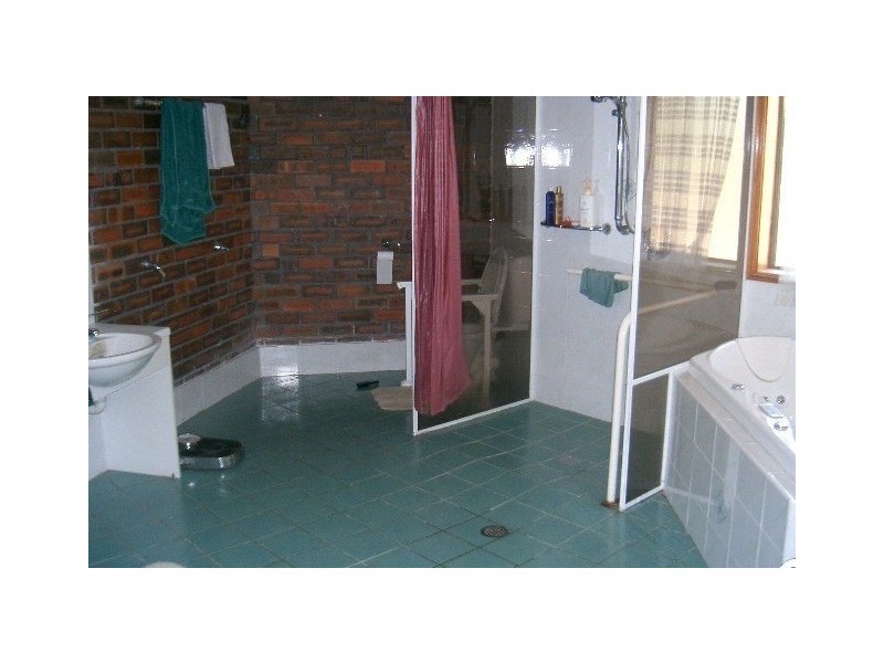 1 VIRGINIA RD, Warnervale NSW 2259