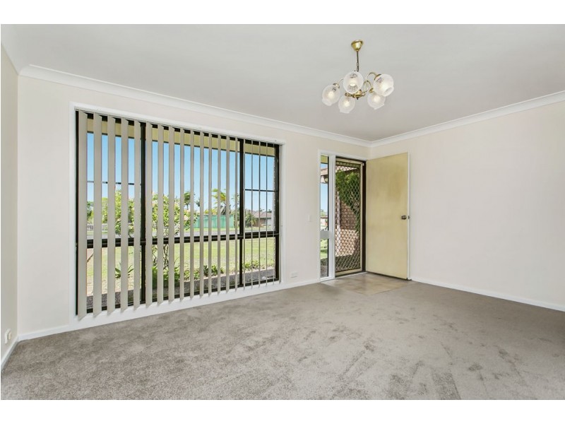 12 Gorokan Drive, Lake Haven NSW 2263