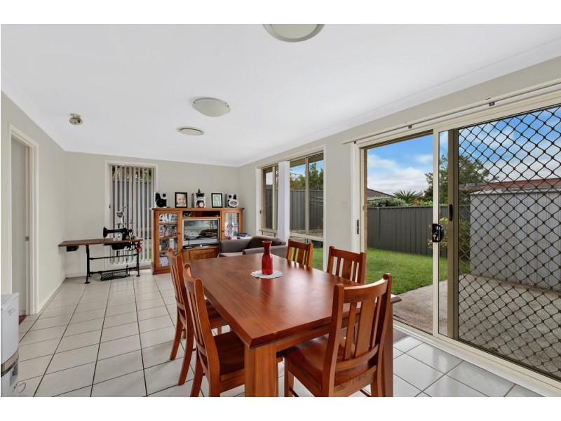 6 Saddlers Road, Wadalba NSW 2259