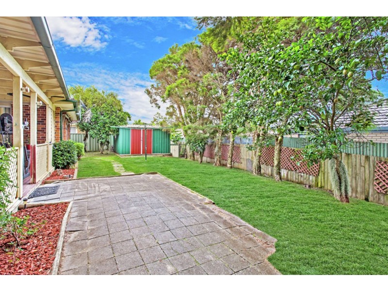 11 Guardian Road,, Watanobbi NSW 2259