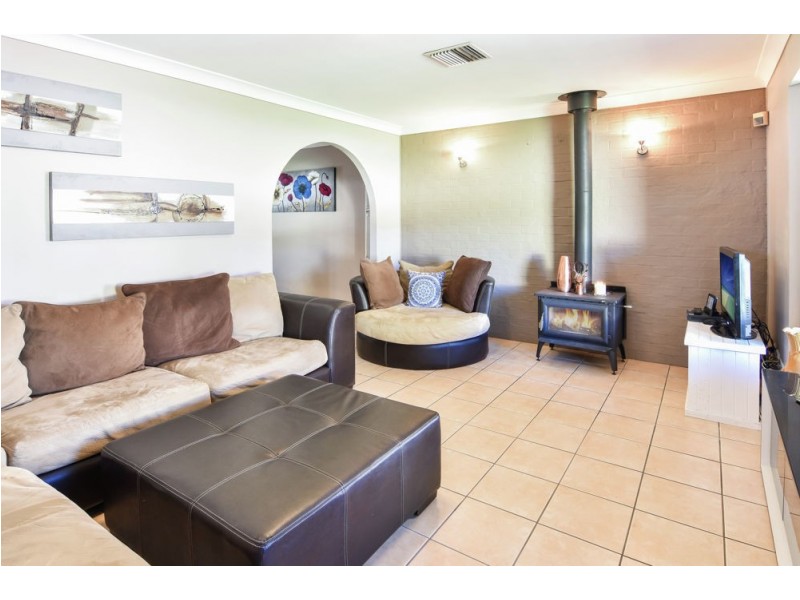 40 Phyllis Avenue, Kanwal NSW 2259