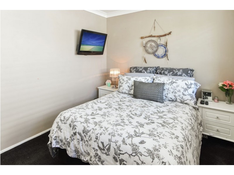 40 Phyllis Avenue, Kanwal NSW 2259