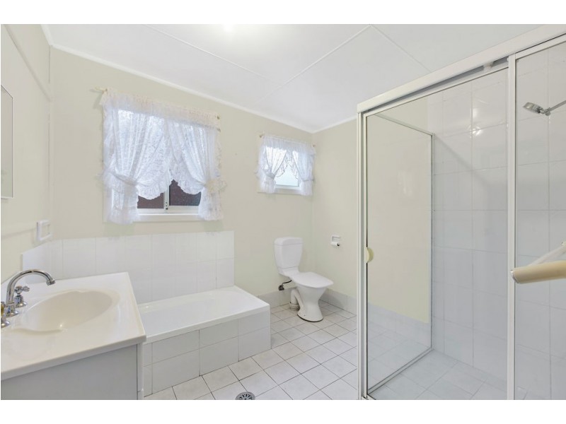 42 Panonia Road, Wyong NSW 2259