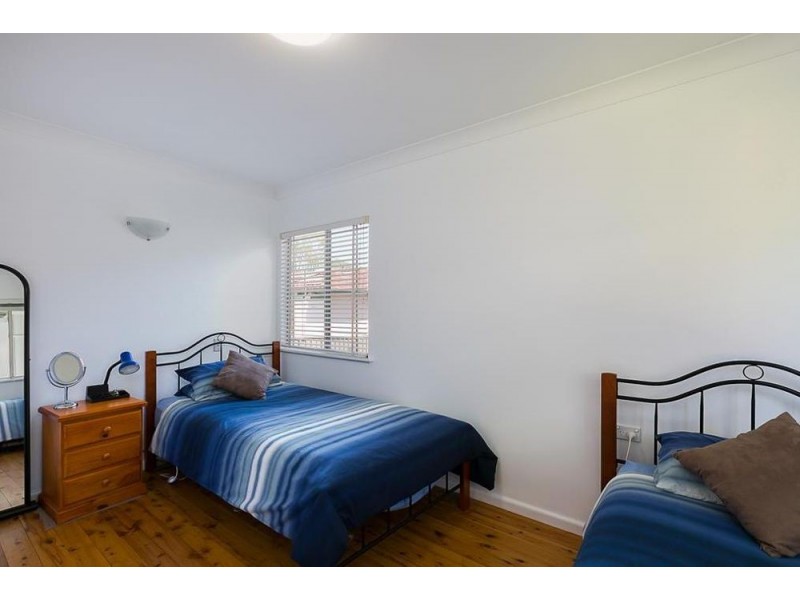 7 First Avenue, Toukley NSW 2263