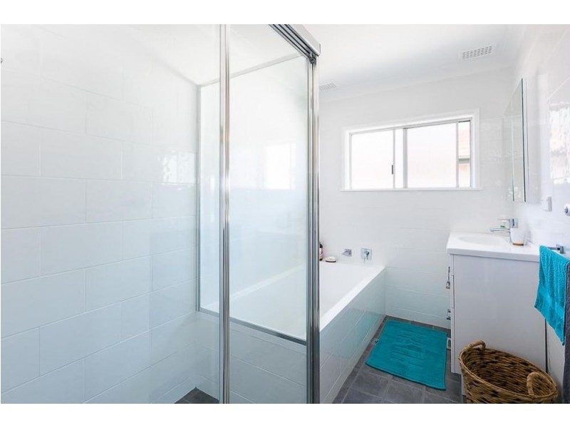 7 First Avenue, Toukley NSW 2263