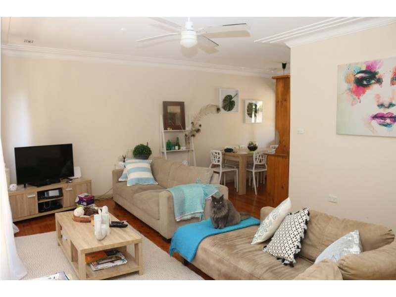 2 Leppington Street, Wyong NSW 2259