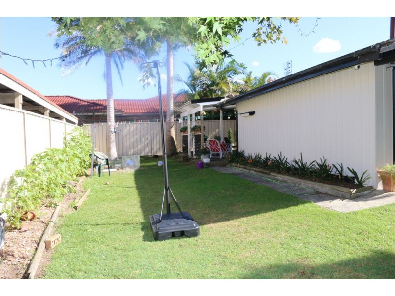 2 Leppington Street, Wyong NSW 2259