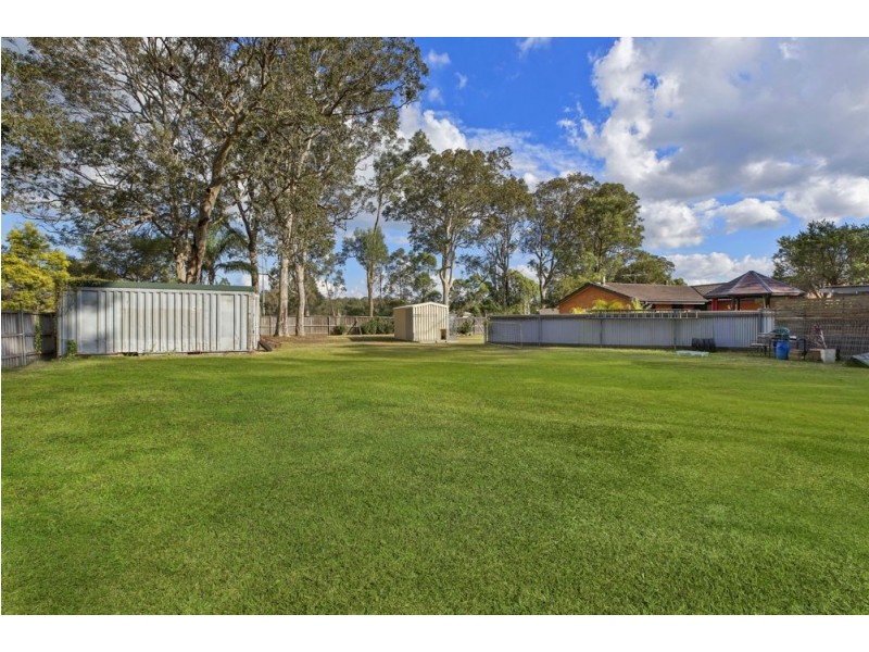 581 Pacific Highway, Wadalba NSW 2259