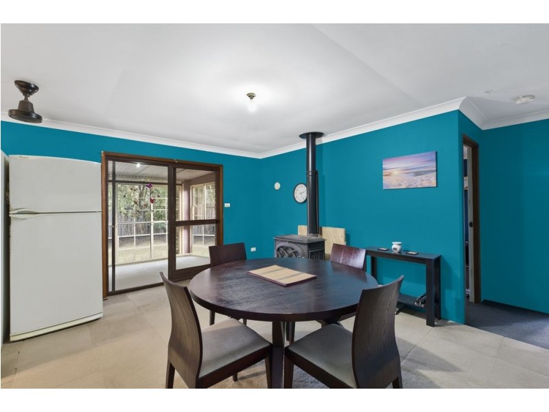 581 Pacific Highway, Wadalba NSW 2259