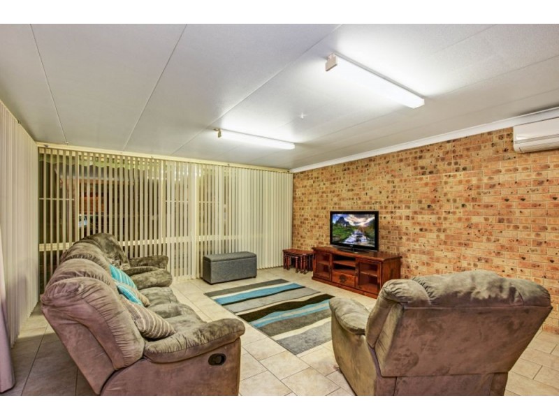 35 Fishburn Crescent, Watanobbi NSW 2259