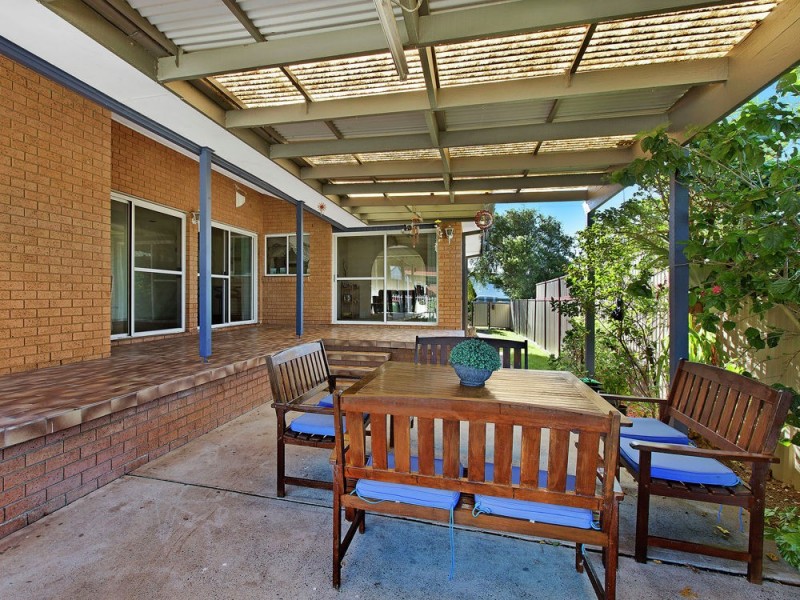 27 Clarkson Lane, Lake Haven NSW 2263