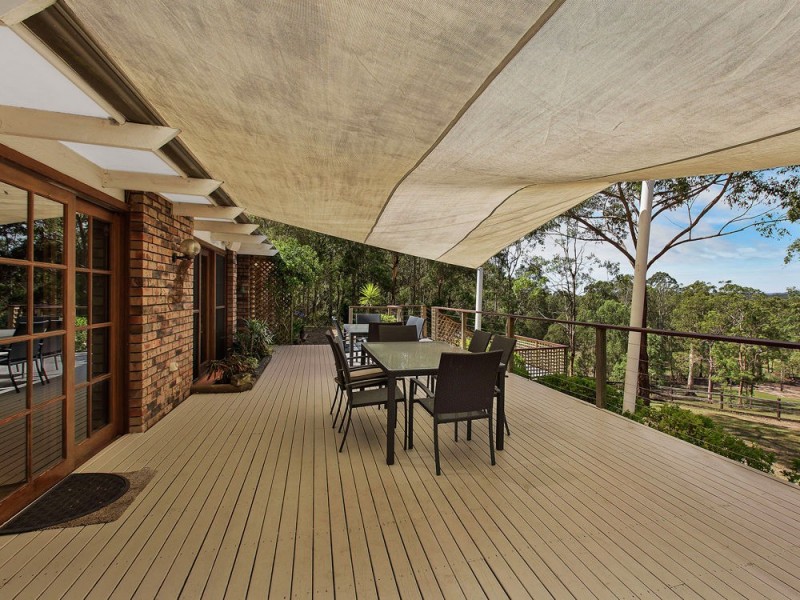 196 Woods Road, Jilliby NSW 2259