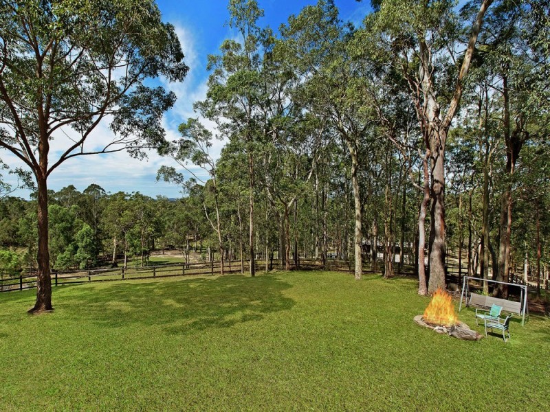 196 Woods Road, Jilliby NSW 2259