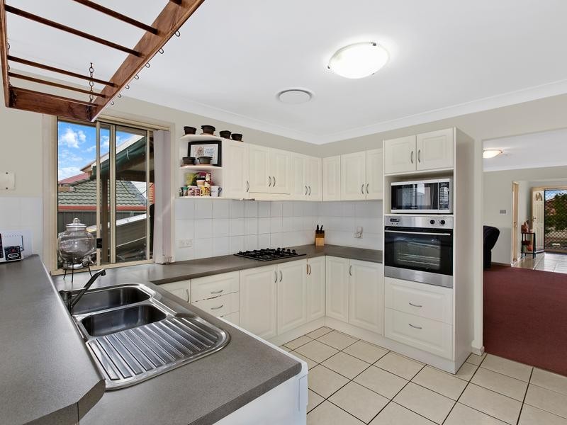 6 Saddlers Road, Wadalba NSW 2259