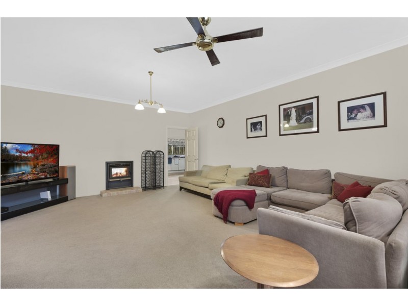 2 Pedaman Place, Jilliby NSW 2259