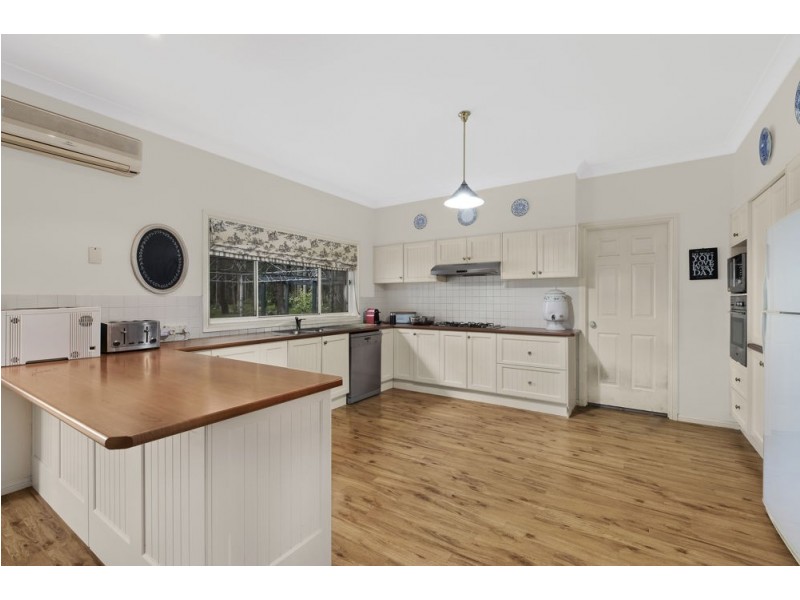 2 Pedaman Place, Jilliby NSW 2259