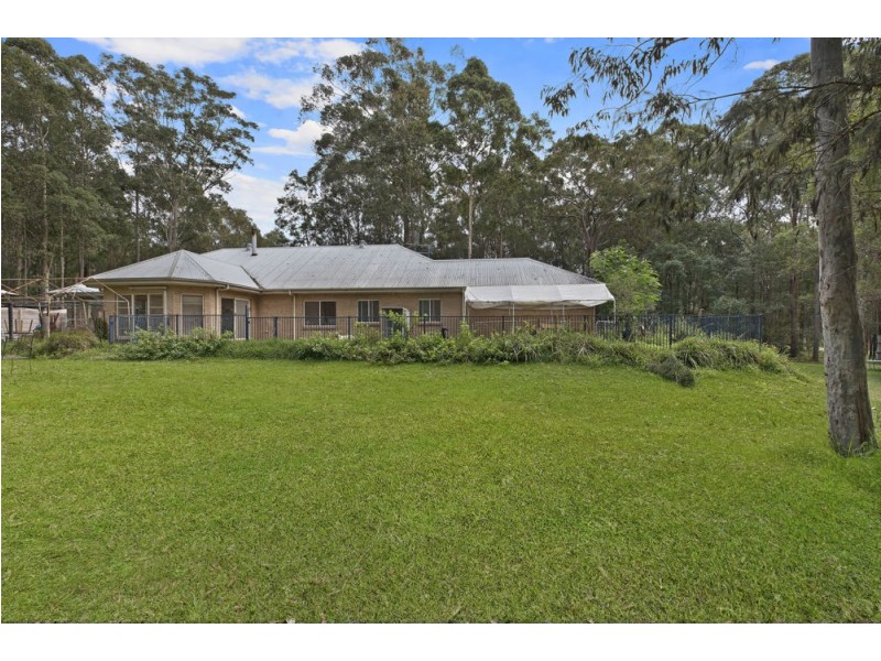 2 Pedaman Place, Jilliby NSW 2259