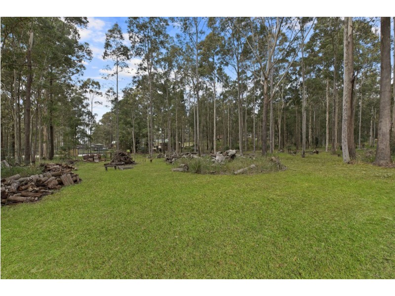 2 Pedaman Place, Jilliby NSW 2259