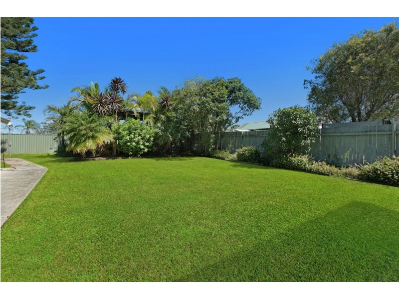 95 Tuggerawong Road, Wyongah NSW 2259