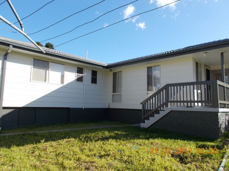 10 Kynan Close, Lake Haven NSW 2263