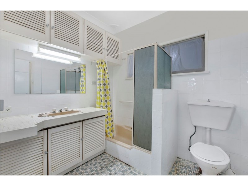 8 Arlington Street, Gorokan NSW 2263