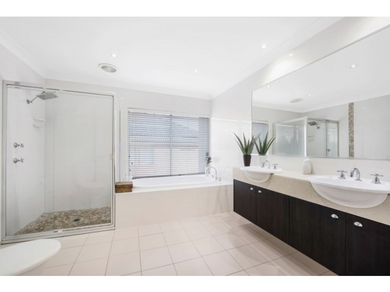 3 Warrigal Road, Woongarrah NSW 2259