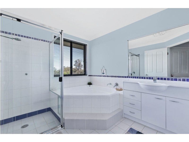 11 Coachmans Place, Mardi NSW 2259