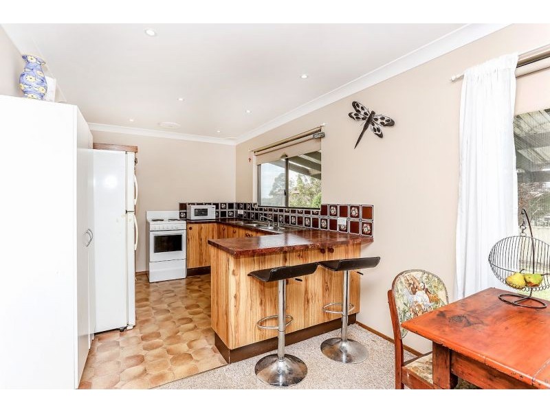 6 Odette Avenue, Gorokan NSW 2263